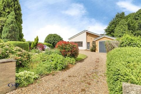 Detached bungalow - Stonebank Road, Stoke-On-Trent ST7