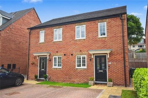 Semi-detached house - Moseley Beck Lane, Cookridge, Leeds