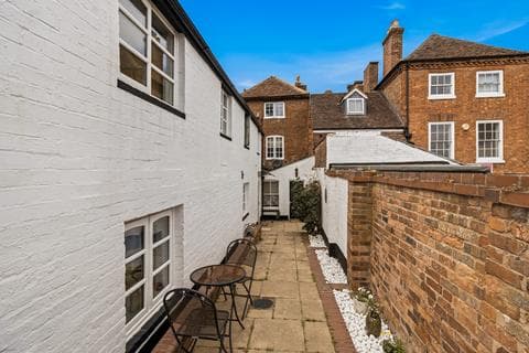 Apartment - Swanpool Walk, Worcester, Worcestershire, WR2 4EL