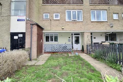 Flat - Foxwood Grove, Birmingham B37