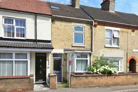 Terraced house - Star Road, Peterborough