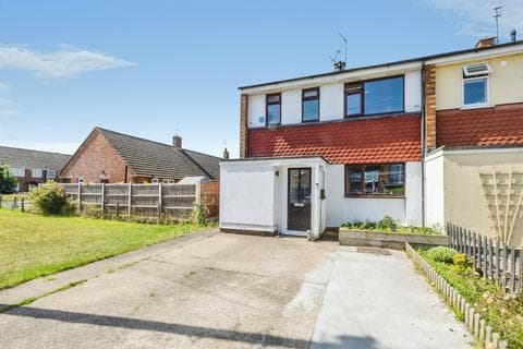 Semi-detached house - Hutson Drive, North Hykeham, Lincoln