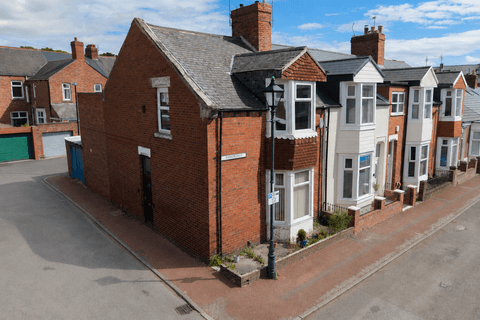 End of terrace house - 30 Ennerdale, Sunderland SR2 7HR
