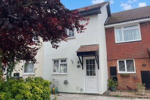 Terraced house - South Road, Portsmouth, PO1