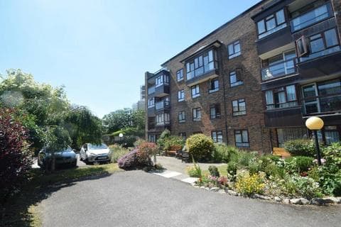 Apartment - Eastern Villas Road, Hampshire PO4
