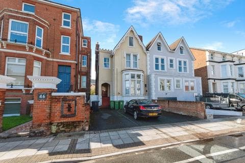 Flat - Granada Road, Southsea, Hampshire, PO4