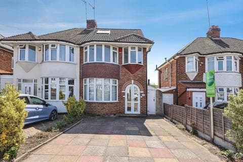 4 bedroom semi-detached house for sale
