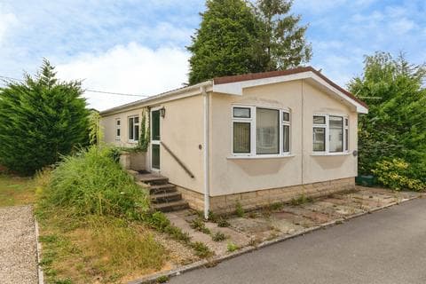 2 bedroom park home for sale