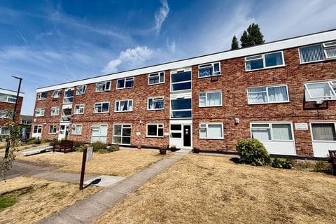 2 bedroom flat for sale