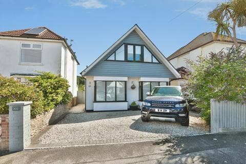 4 bedroom bungalow for sale