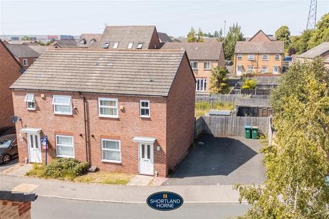 3 bedroom semi-detached house for sale