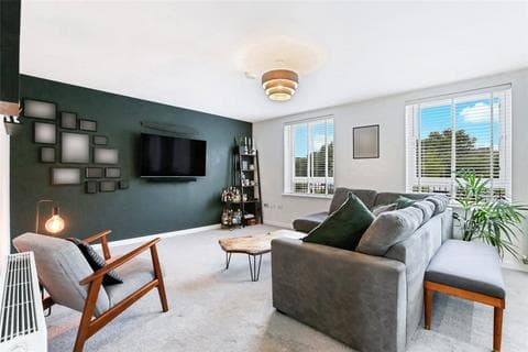 2 bedroom flat for sale