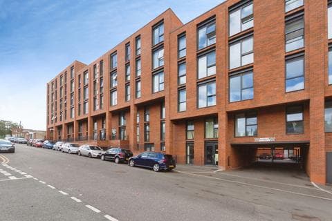 1 bedroom flat for sale