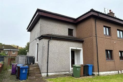 3 bedroom flat for sale