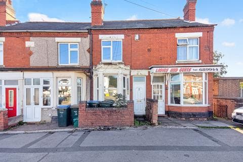 3 bedroom terraced house for sale