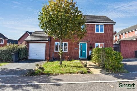3 bedroom detached house for sale