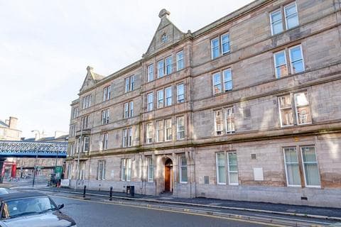 1 bedroom flat for sale