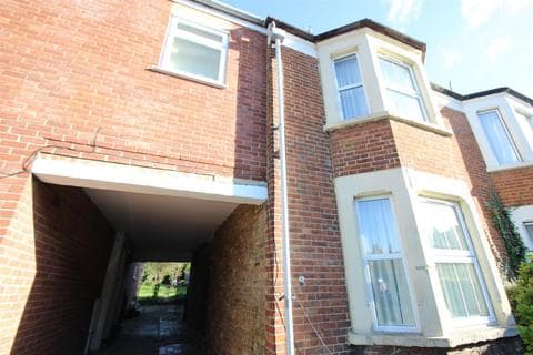 5 bedroom house to rent