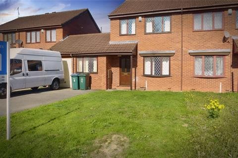 Semi-detached house - Grafton Court, Mayors Croft, Canley, Coventry, CV4