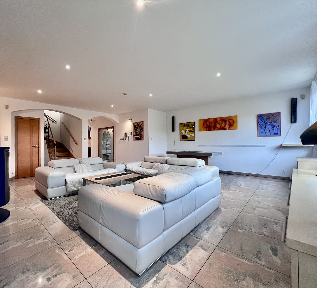 7 rooms, 229.0 m² in Blansko_Cz