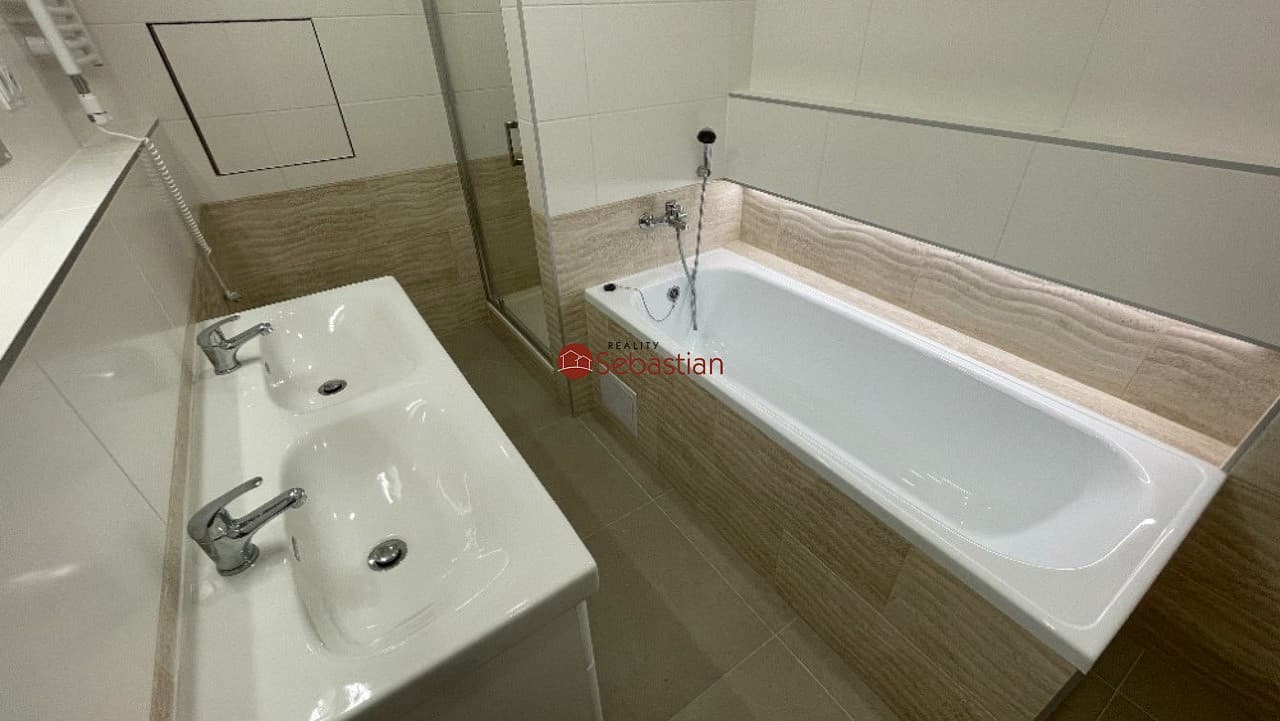 3 rooms, 100.0 m² in Teplice