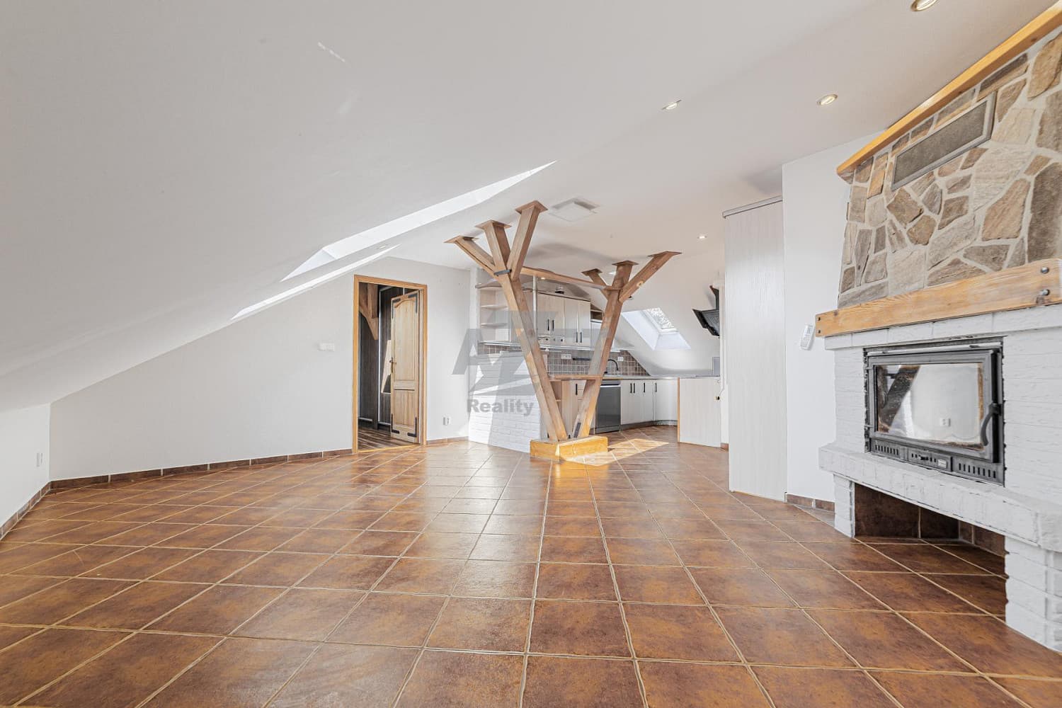 4 rooms, 83.0 m² in Frydek_Mistek
