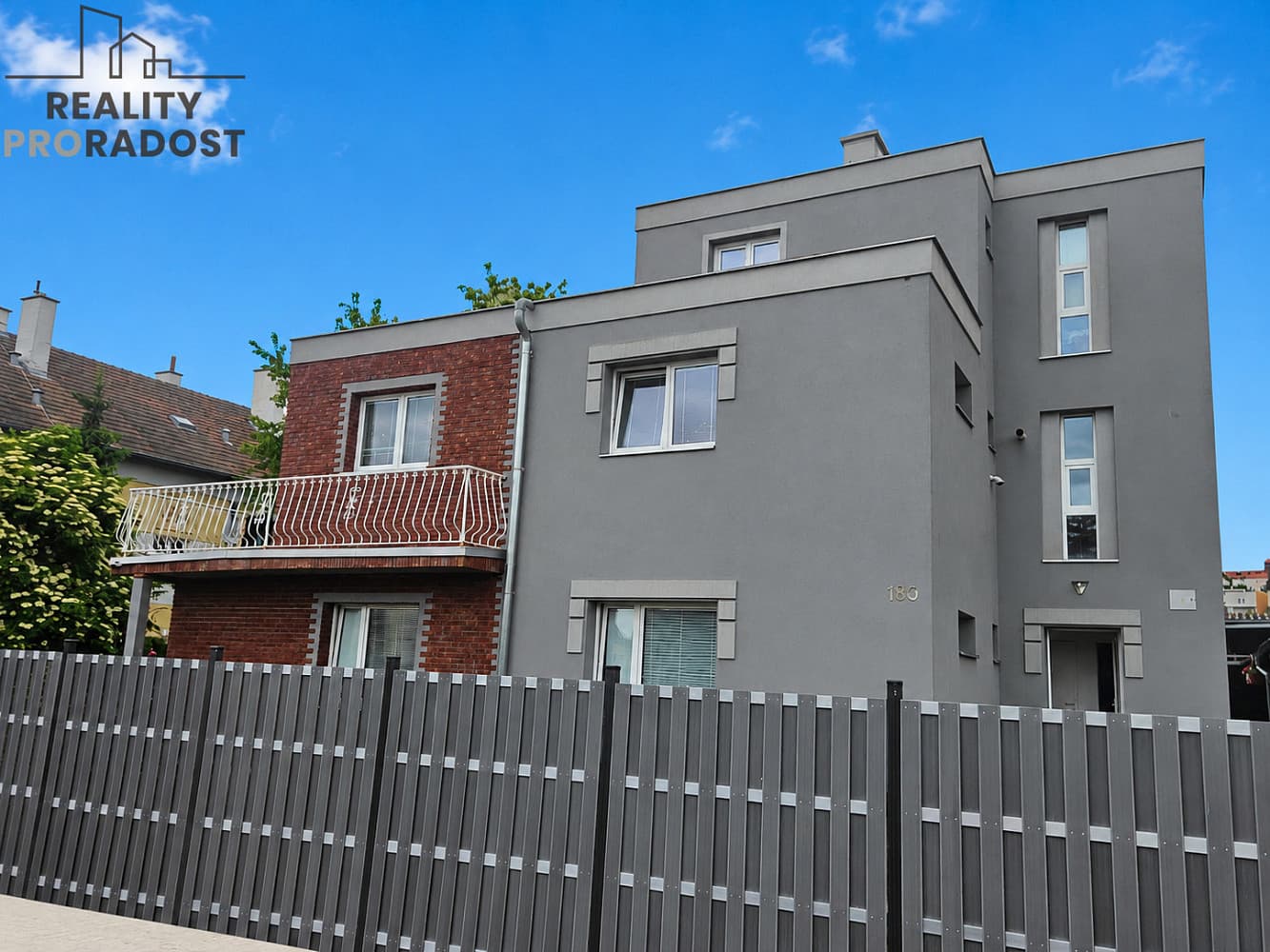 9 rooms, 275.0 m² in Teplice