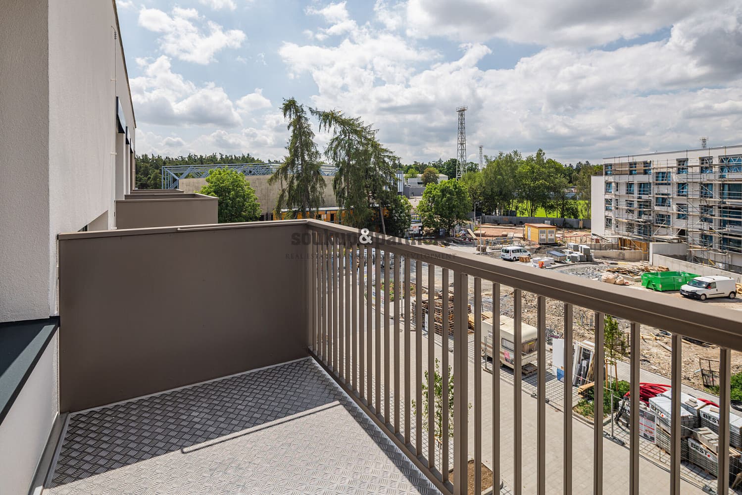 3 rooms, 74.0 m² in Kladno