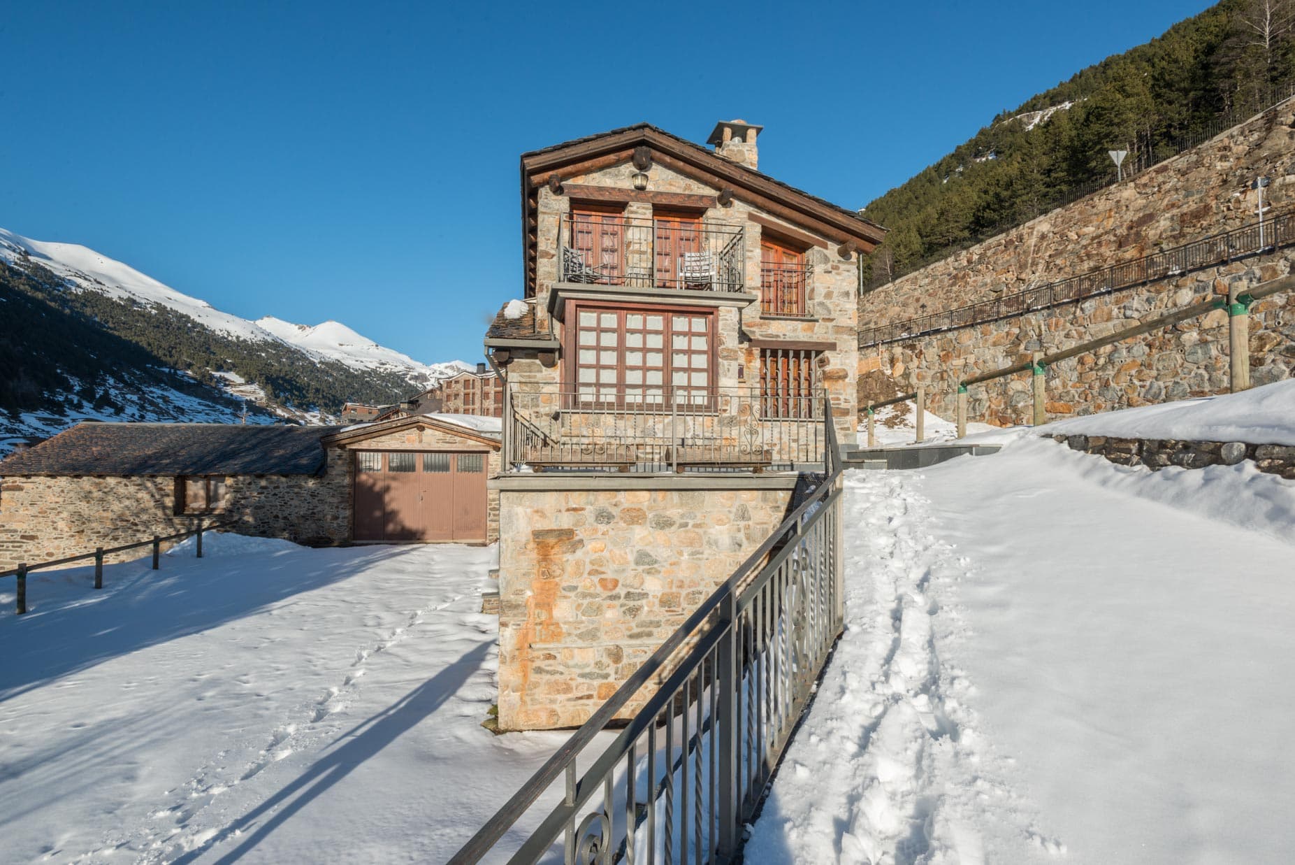 Chalet en venta en Incles, 3 habitaciones, 3494 metros