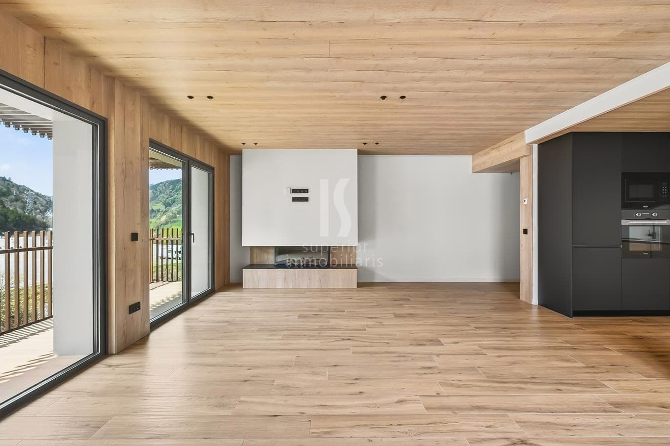 Piso en venta en El Tarter, 2 habitaciones, 77 metros