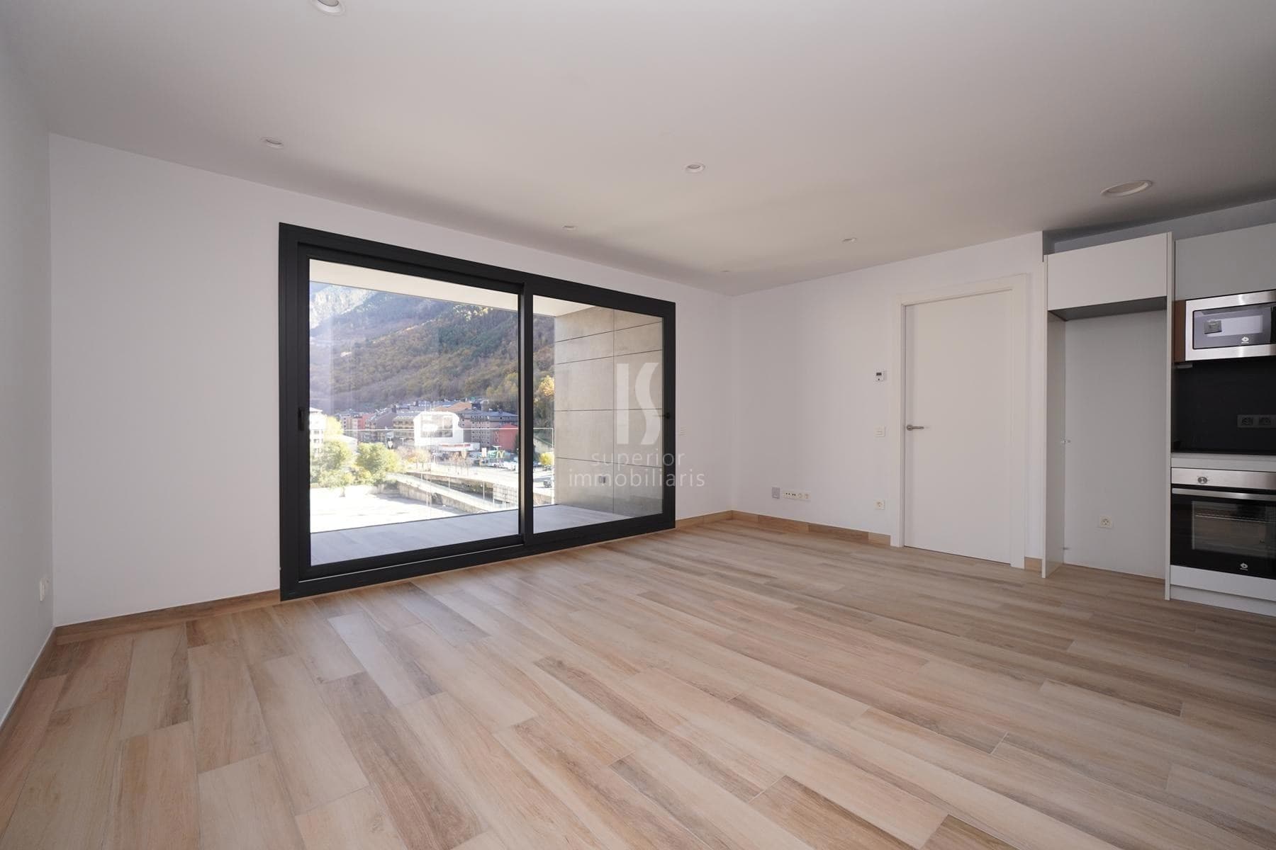 PISO EN EL CENTRO DE ANDORRA LA VELLA