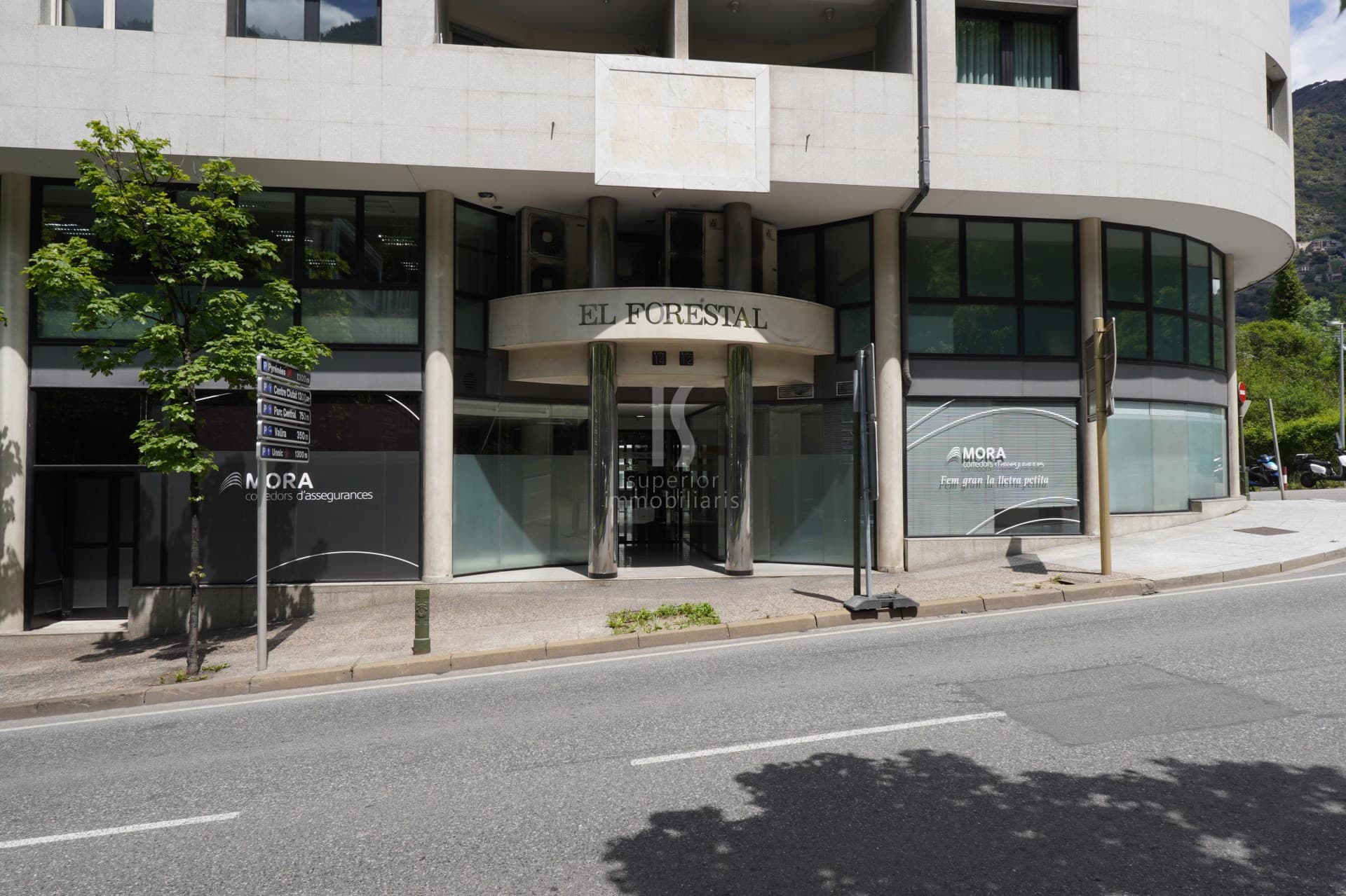 Local comercial de alquiler en Andorra la Vella, 1195 metros