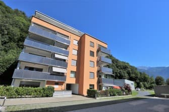 Attraktive 3.5 Zimmerwohnung mit Garten