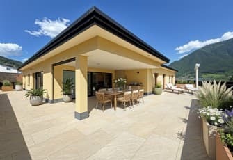 Traumhafte Attikawohnung mit Panoramablick