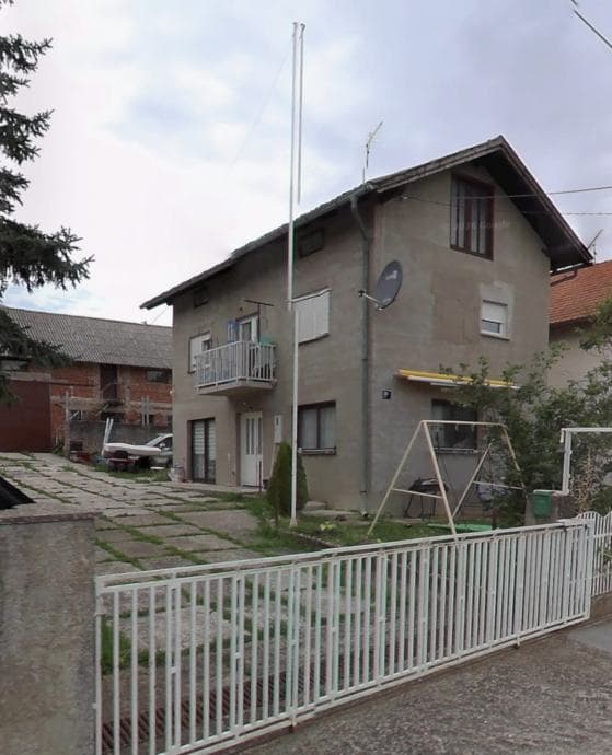 prodajem kucu