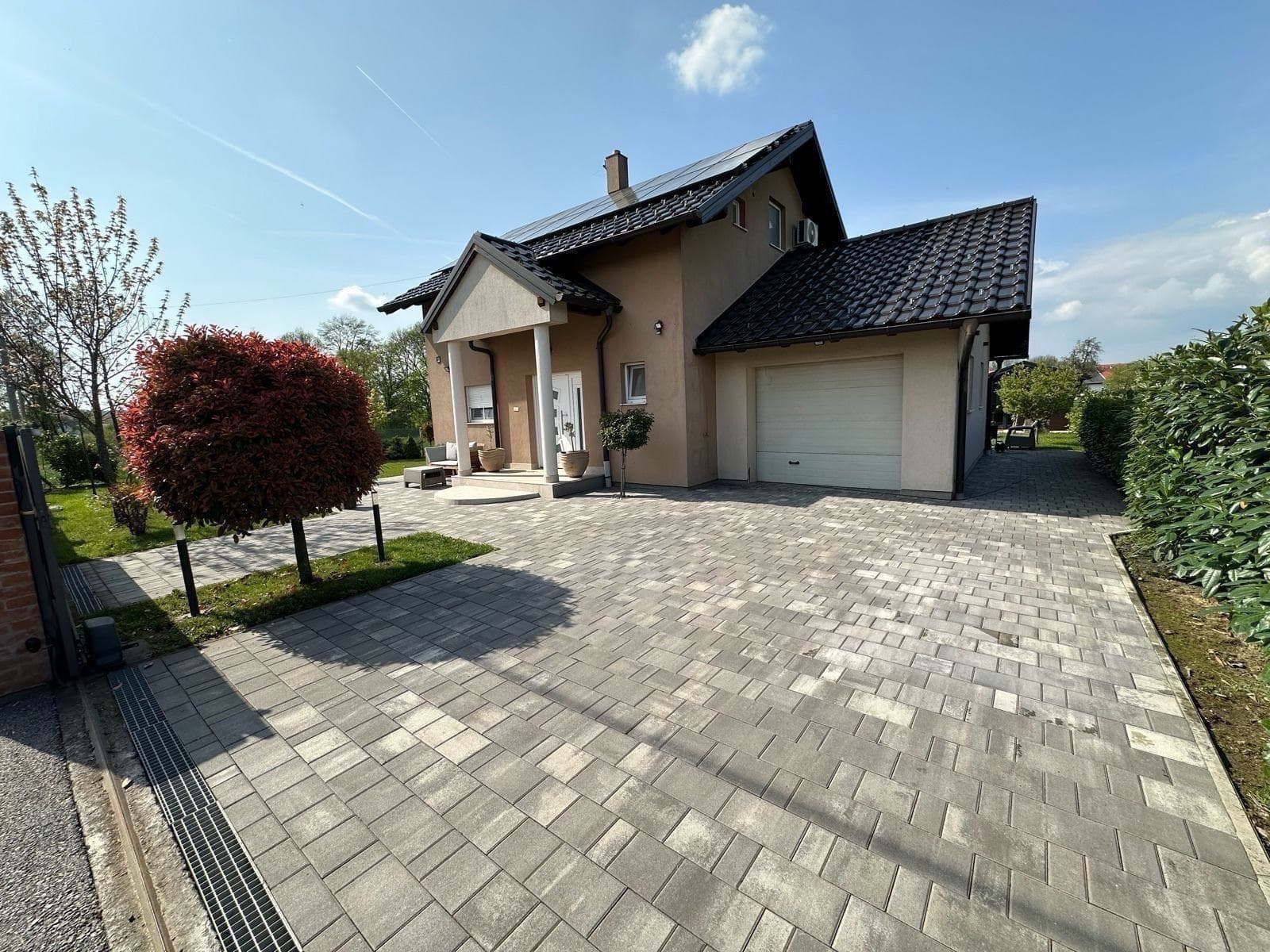 KUĆA S MINIMALNIM TROŠKOVIMA – SOLARNA ELEKTRANA, MIRNA LOKACIJA