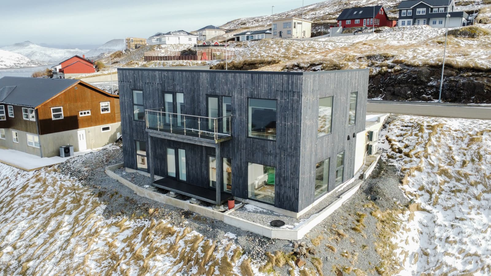 Kvíggjarvegur 12 — 3r, 126m²