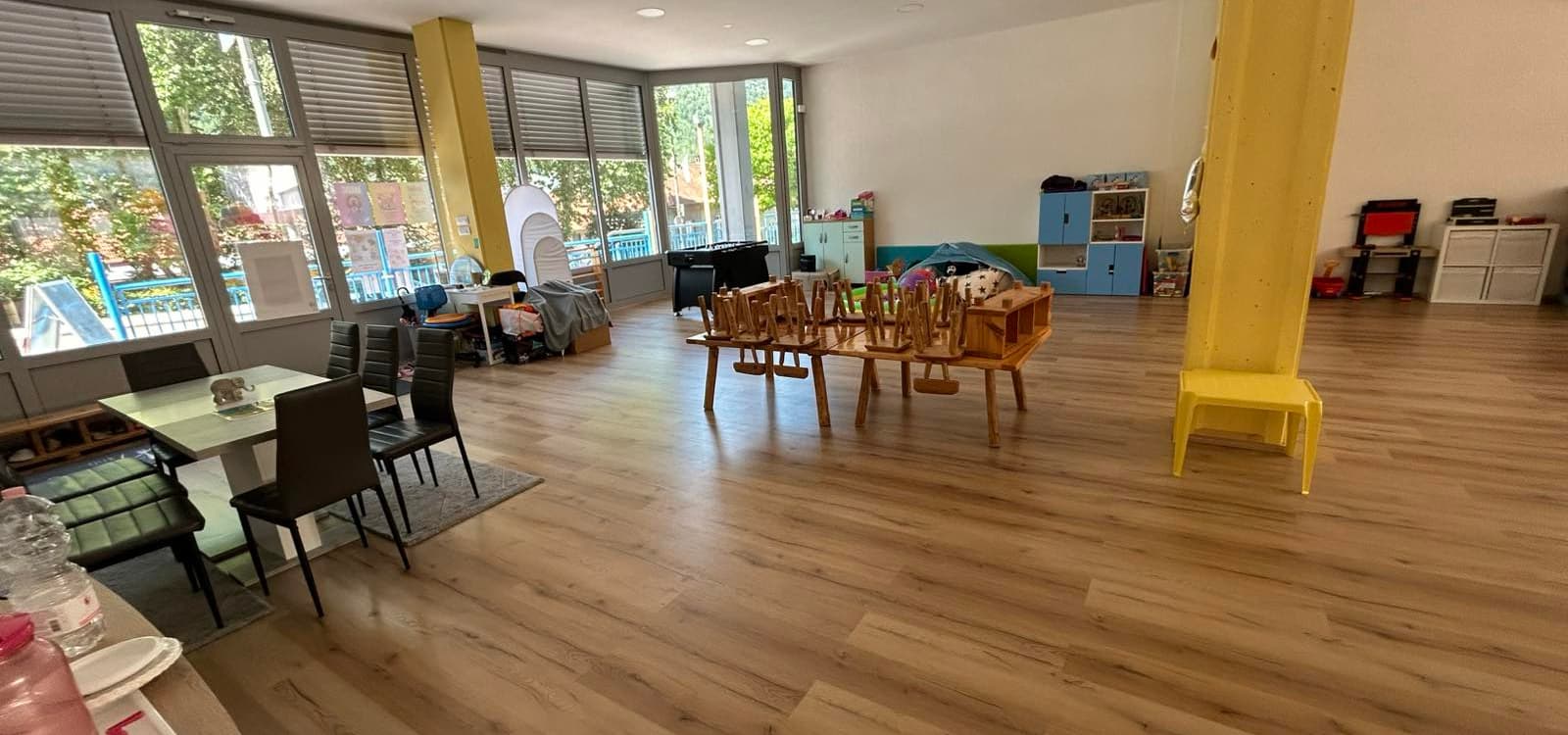 Poslovni prostor, JESENICE, 133.900 €, 197,00 m2