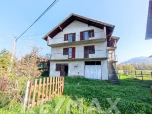 Na prodaju kuća na placu 509m2 u Trnu