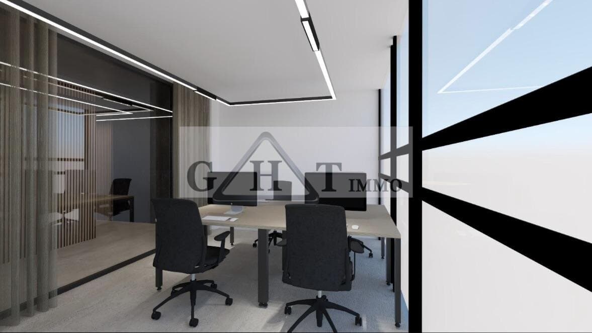 ENTREPOT + BUREAUX 1000M2 A VENDRE LES LILAS