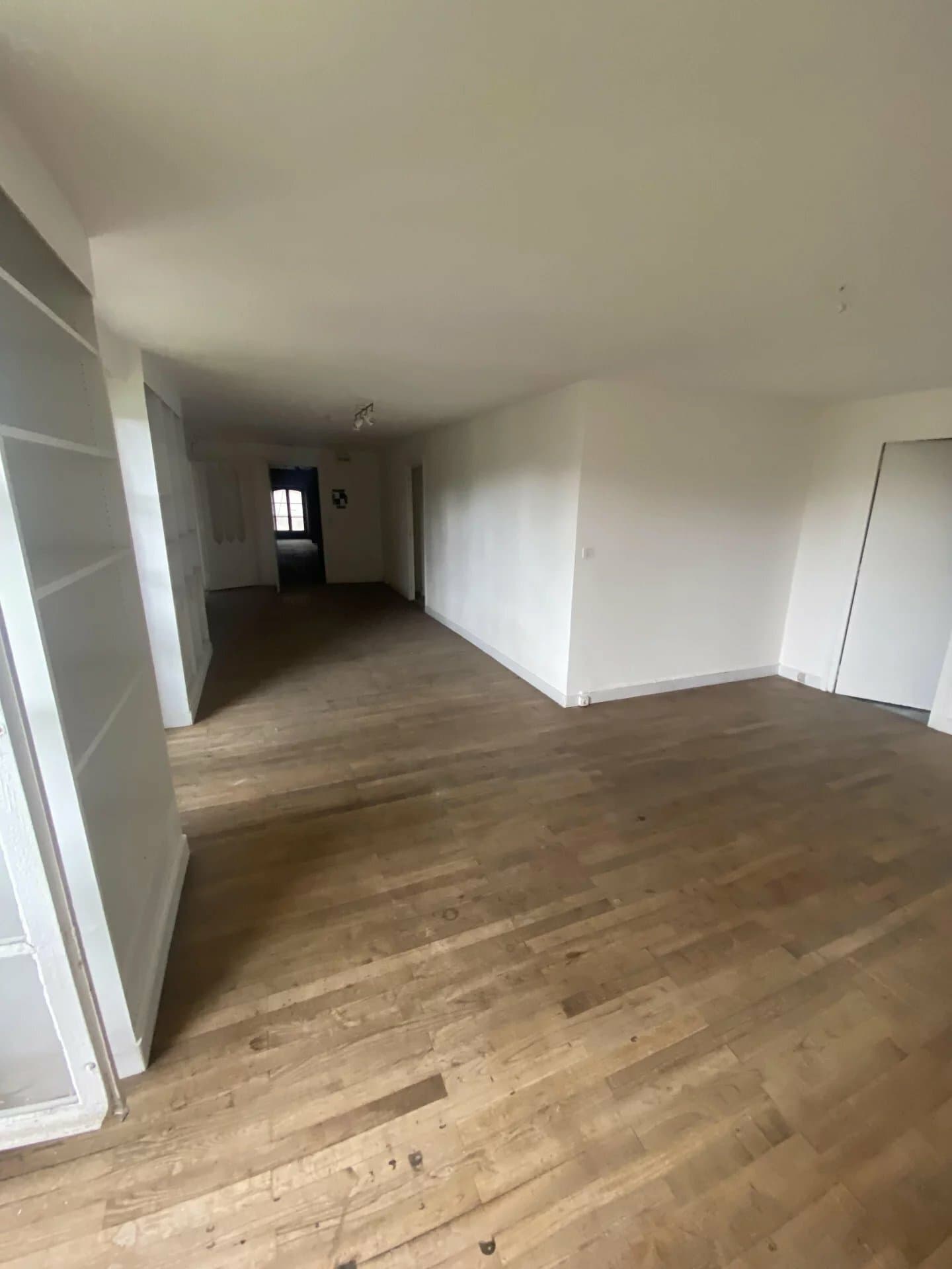 Grand Appartement à rénover centre ville