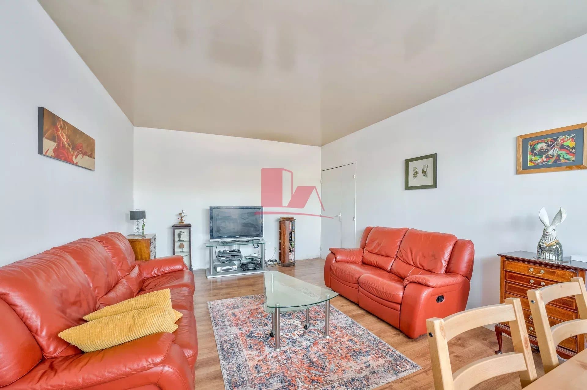ISSY - ILE SAINT GERMAIN - 4 PIECES 89.26 m²- cave- box