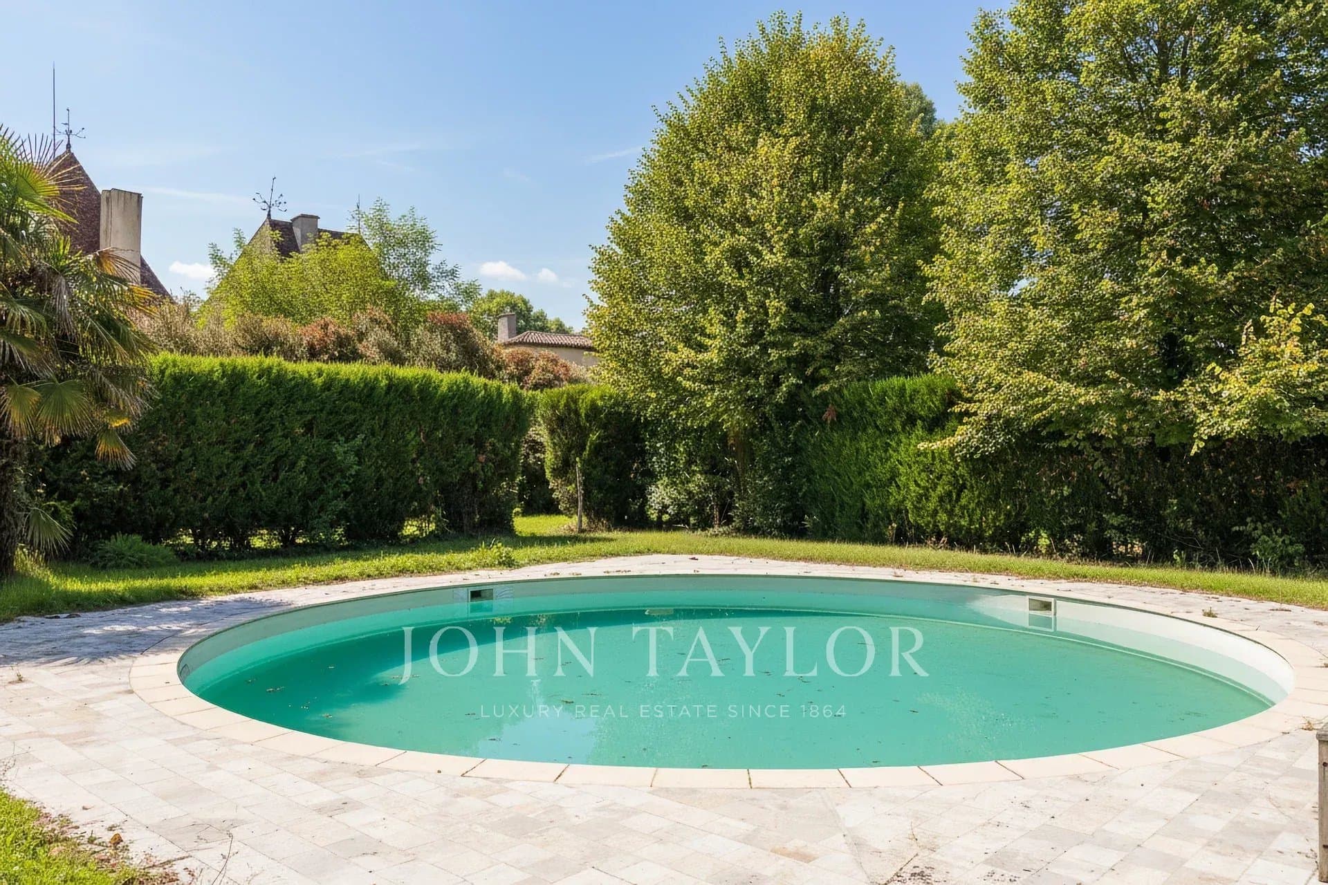 CHATEAU du XVIIIᵉ MONUMENT HISTORIQUE -BERGERAC-JOHN TAYLOR EXCLUSIVITE