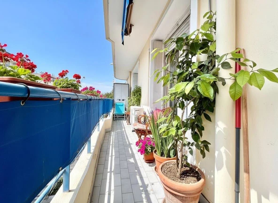 Spacieux 2 Pièces de 52 m² – Emplacement idéal à 150 mètres des plages de Juan-les-Pins