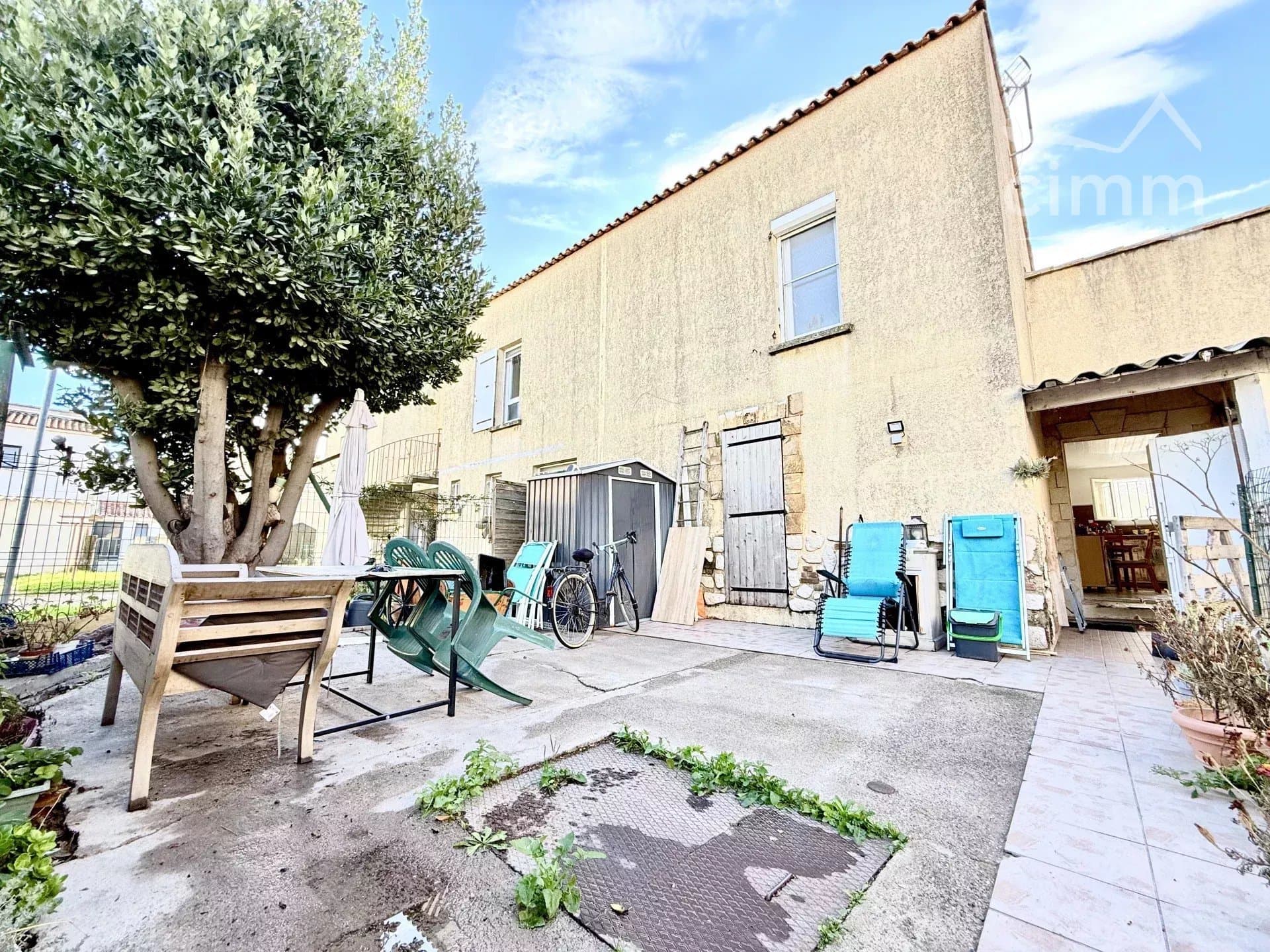 MAISON T4 AVEC DEUX JARDINS – SALIN-DE-GIRAUD