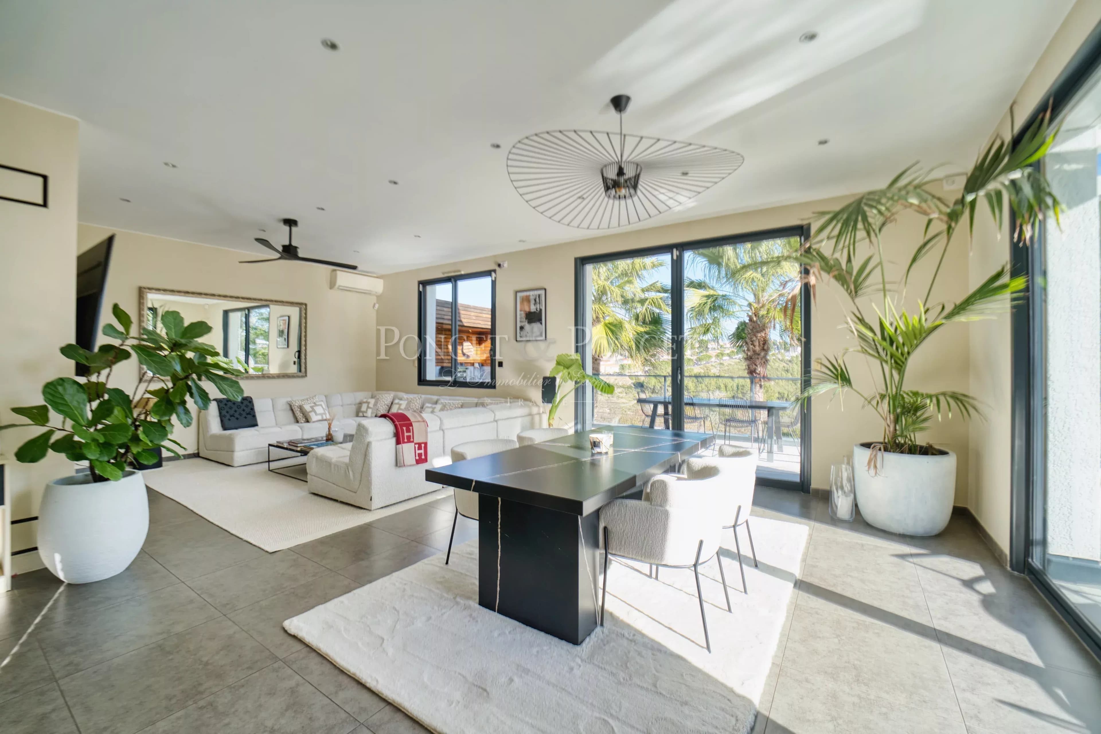 Villa californienne de 230 m²