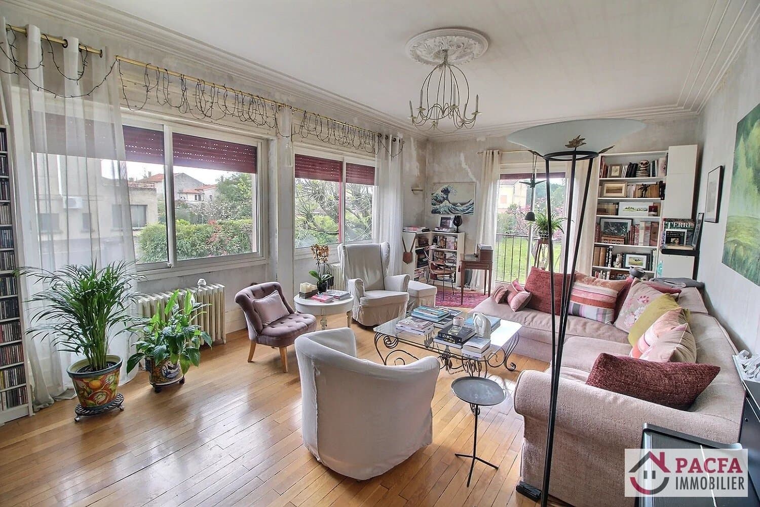 TRAVET - Maison de charme sur 1014 m² de terrain
