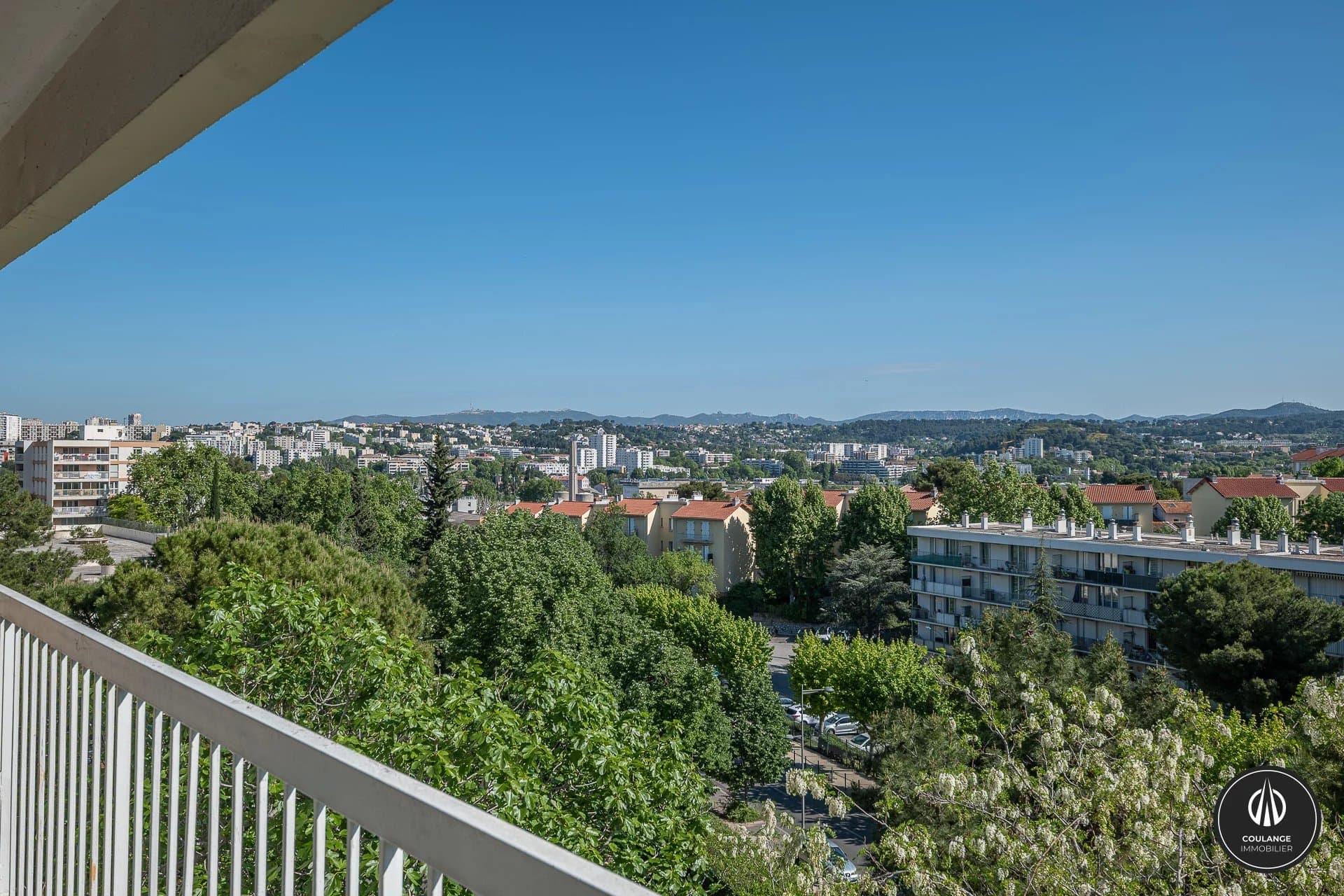 Marseille 10ème A vendre Appartement T4 en étage avec vue dégagée