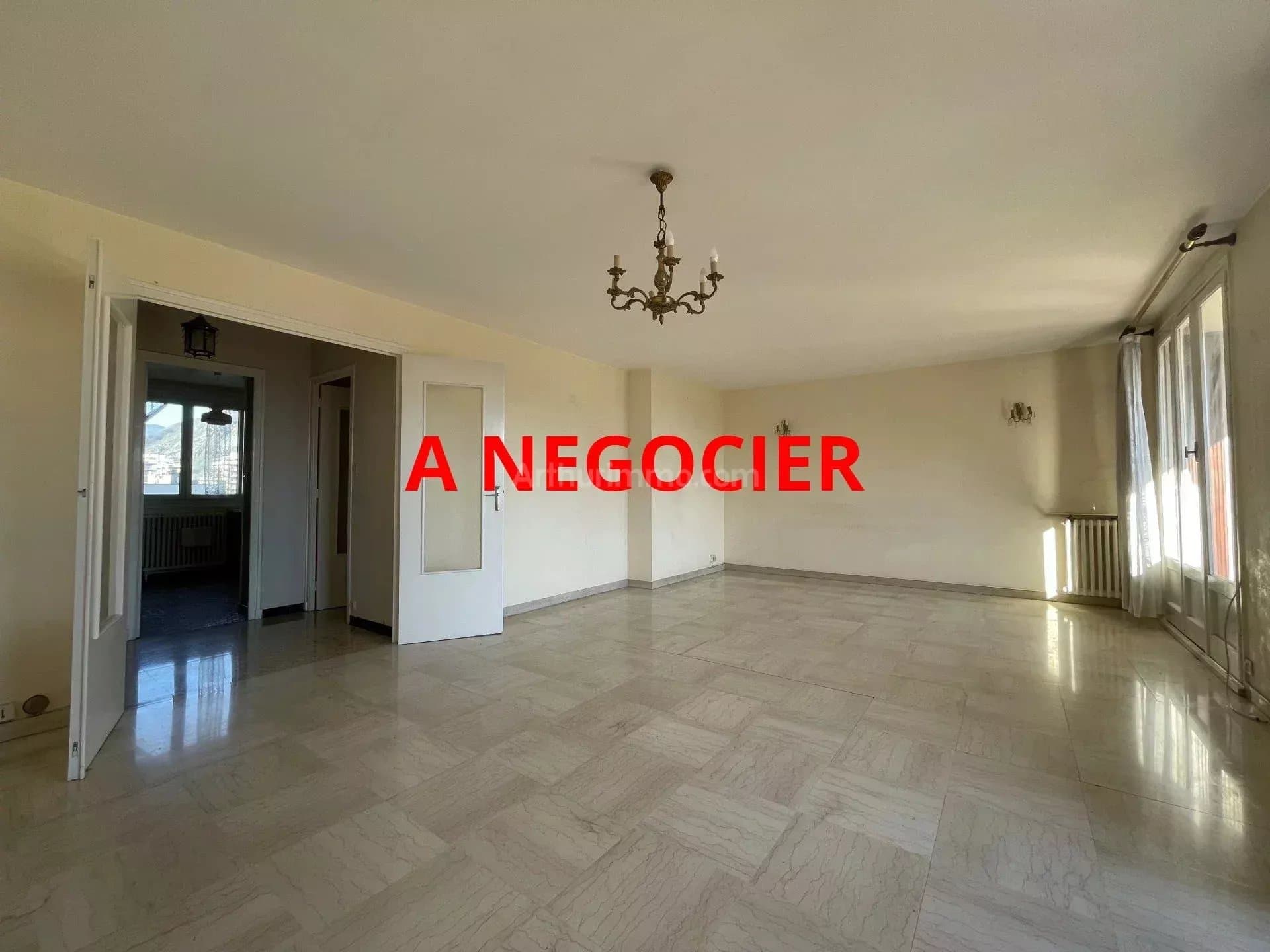 GRENOBLE EAUX CLAIRES – Appartement 5 pièces + cuisine, 117 m² (loi Carrez)