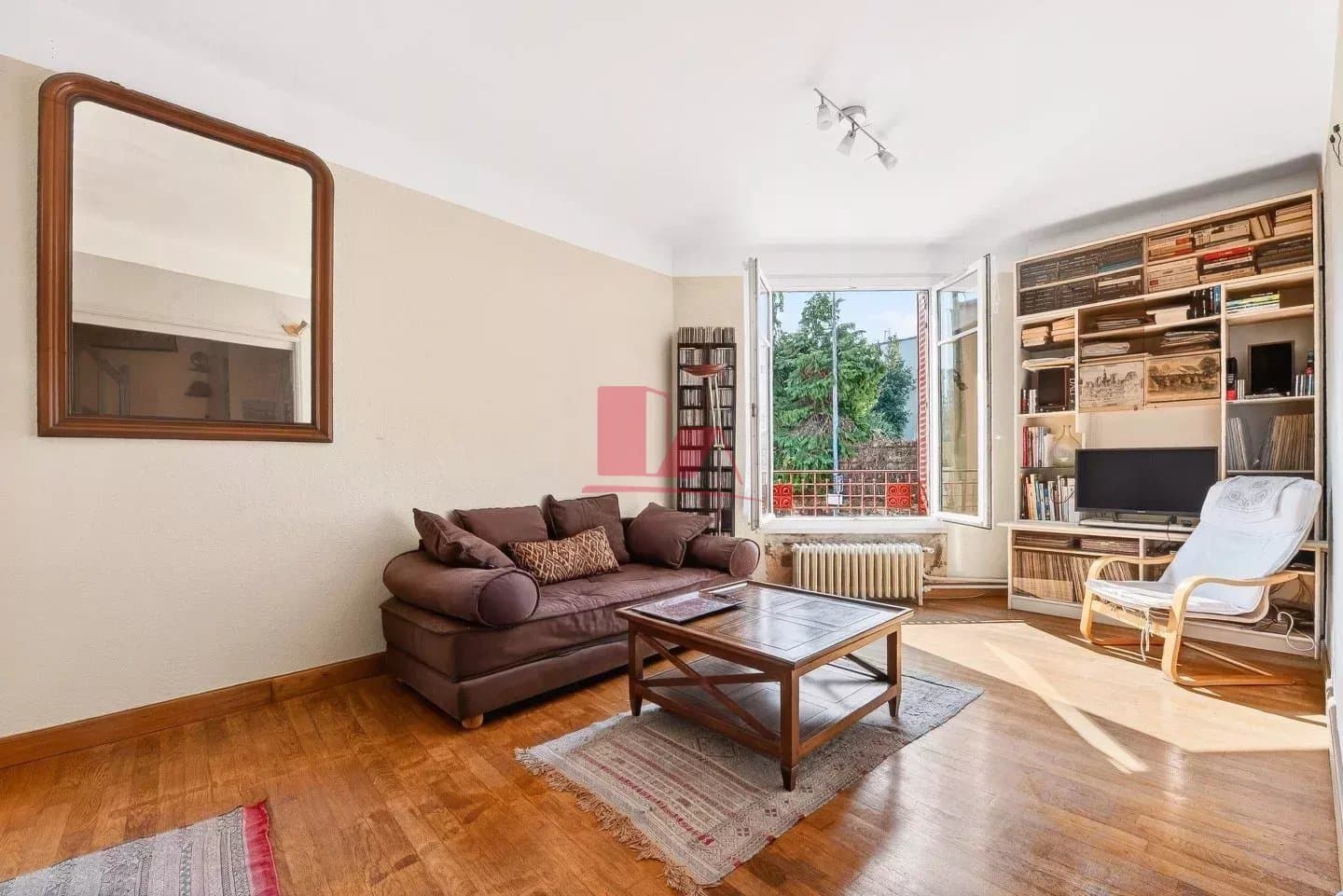 MAISON DE VILLE 86 M² - GARAGE - GRENIER